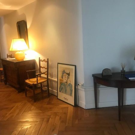 Berges Du Rhone/ Chambre Avec Balcon Lyon Bagian luar foto