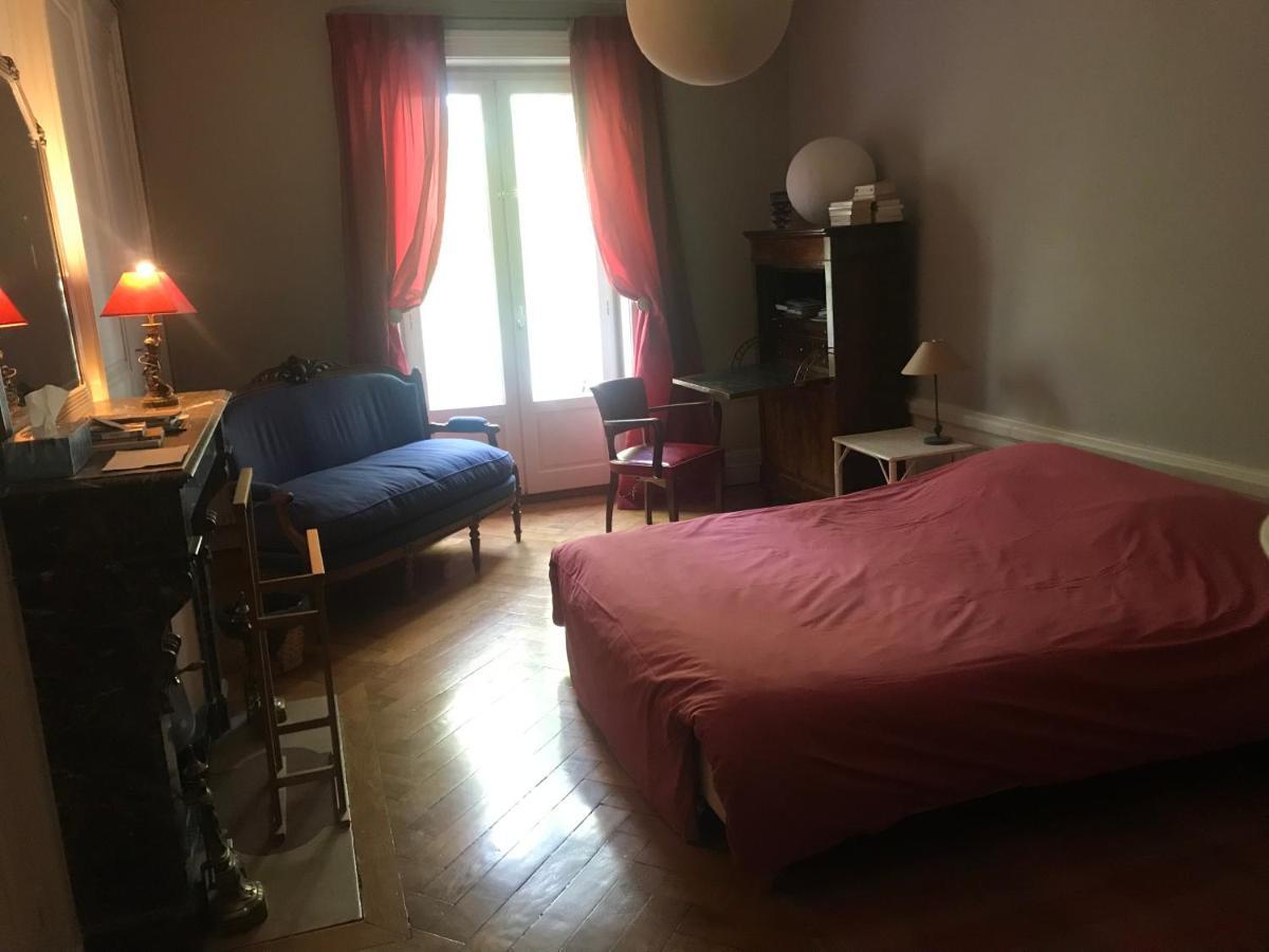 Berges Du Rhone/ Chambre Avec Balcon Lyon Bagian luar foto